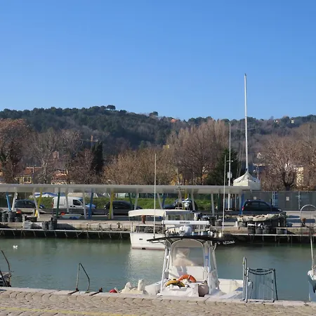 Cuore Di Anna Apartment Pesaro